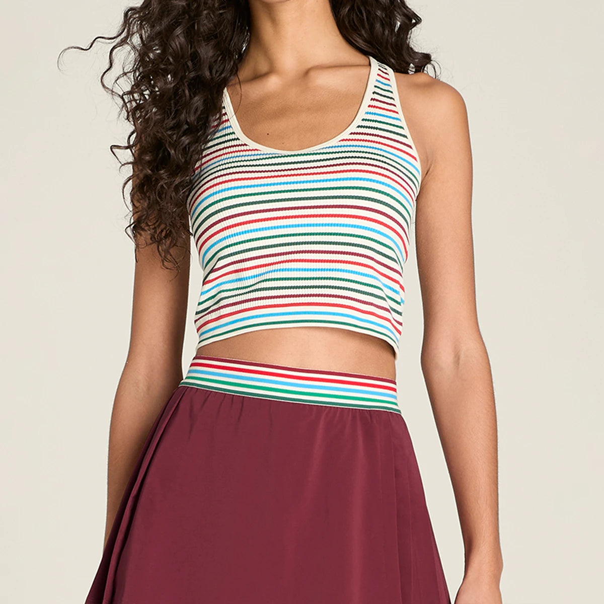CAMISETA DE TIRANTES WILSON MUJER EVERYDAY BRAMI RAYAS