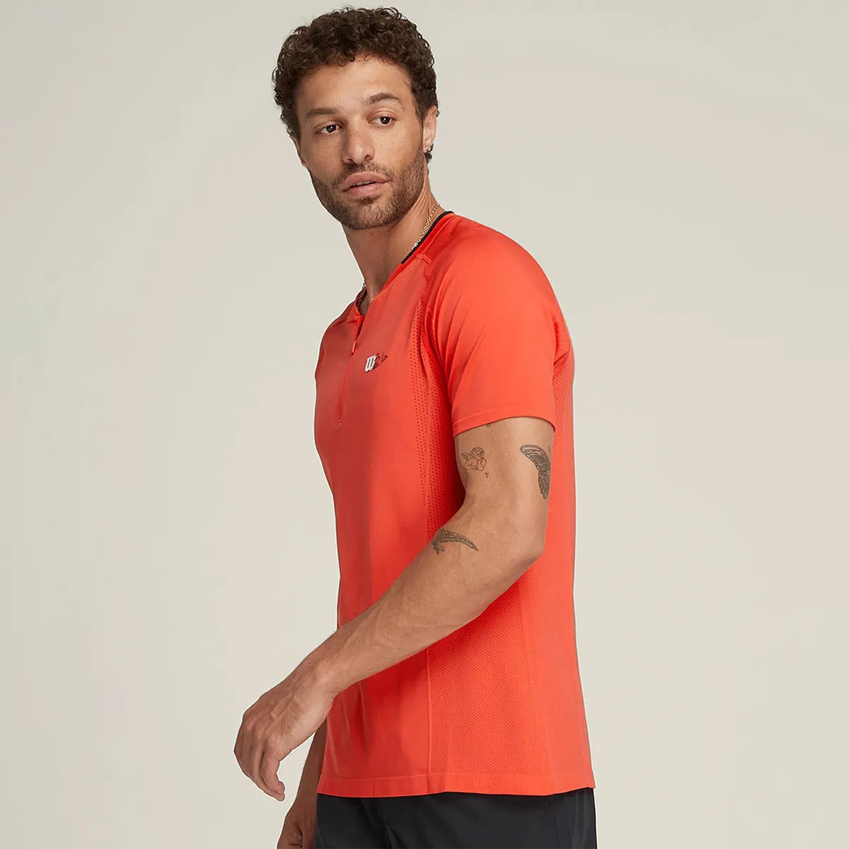 CAMISETA WILSON BELA SERIES SIN COSTURAS CON CREMALLERA HENLEY