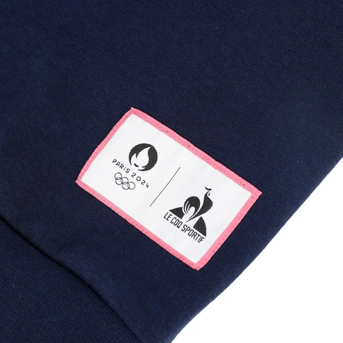 SUDADERA LE COQ SPORTIF PARIS 2024 GRÁFICA