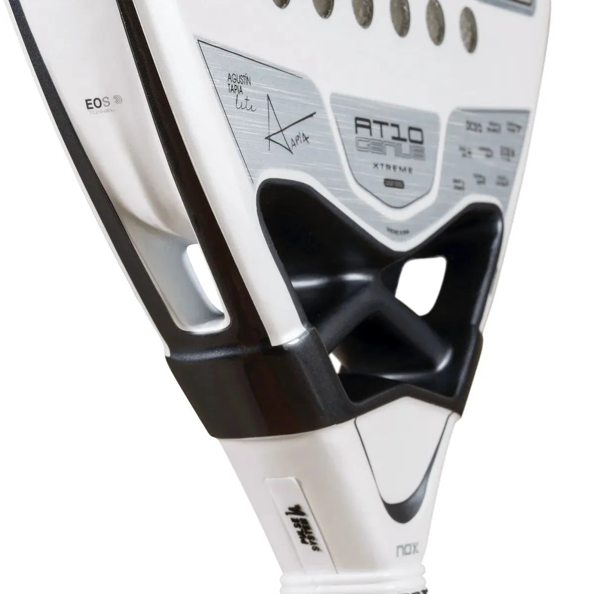 RAQUETA DE PÁDEL NOX AT10 GENIUS 12K ALUM XTREME LITE BY AGUSTIN TAPIA 2026