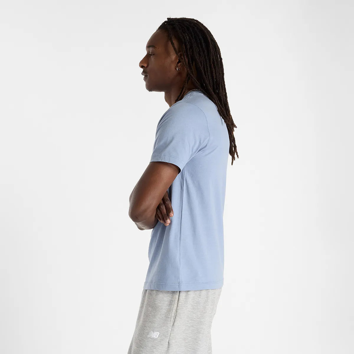 CAMISETA NEW BALANCE ESSENTIALS LOGO