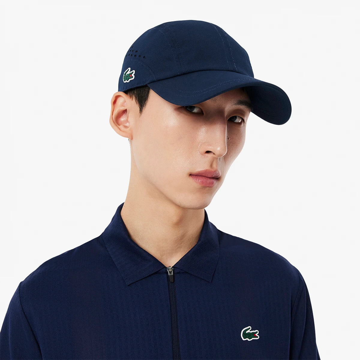 GORRA LACOSTE ON COURT