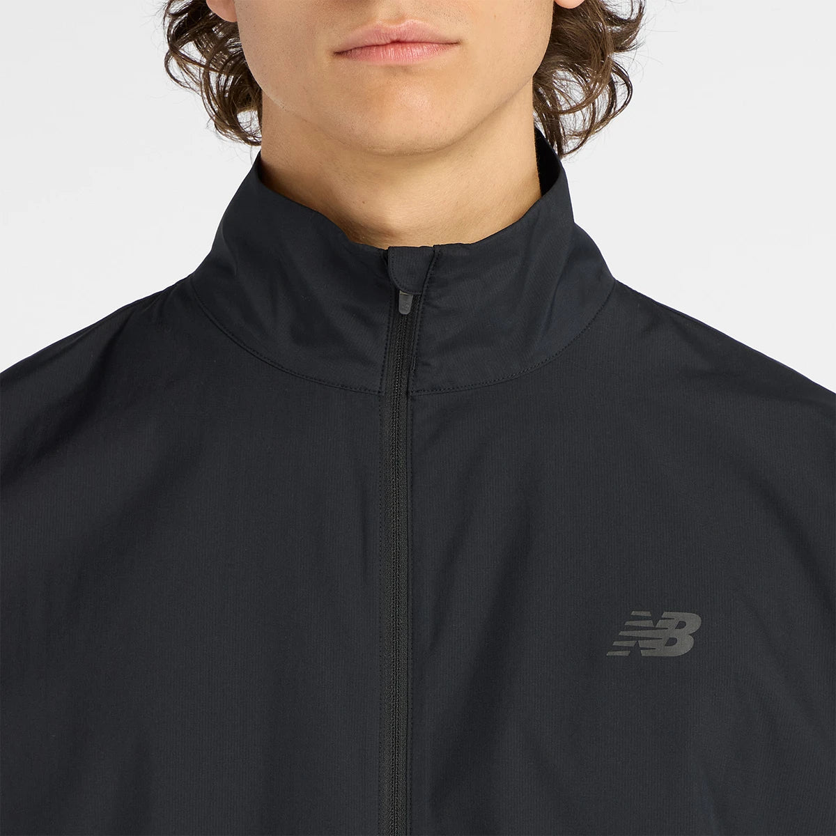 CHAQUETA NEW BALANCE ESSENTIALS PERFORMANCE