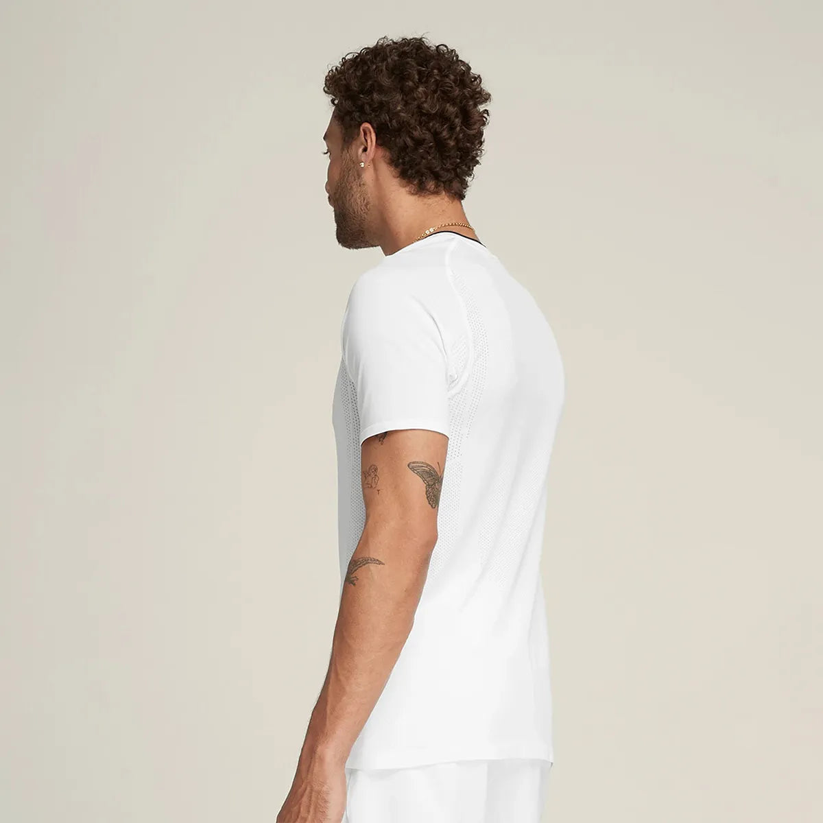 CAMISETA WILSON BELA SERIES SIN COSTURAS CON CREMALLERA HENLEY
