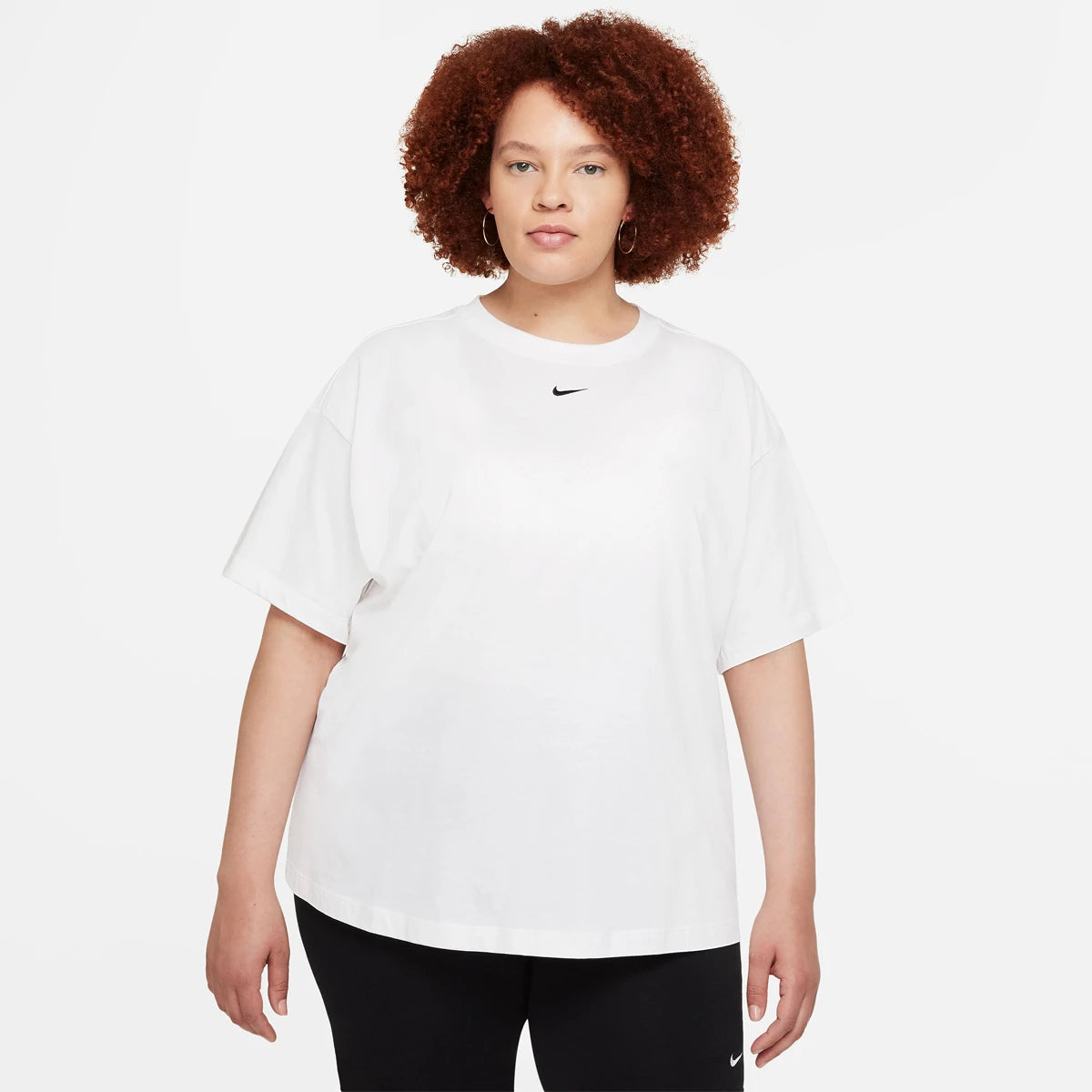 CAMISETA NIKE MUJER ESSENTIALS PLUS SIZE