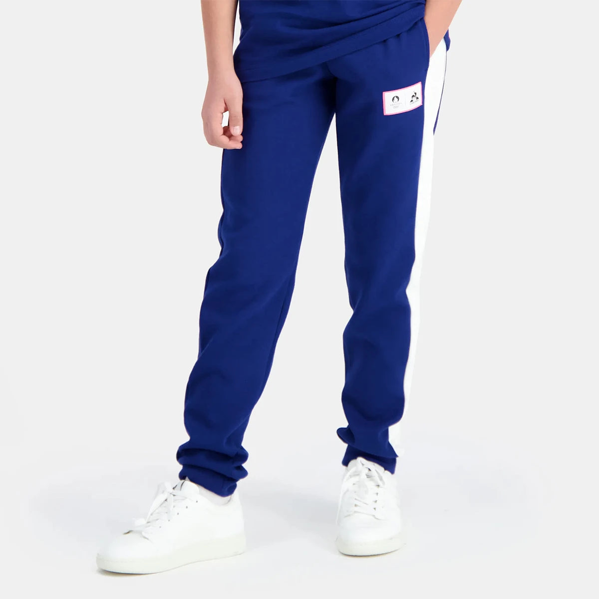 PANTALÓN LE COQ SPORTIF JUNIOR PARIS 2024 GRÁFICO