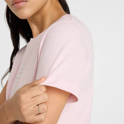 CAMISETA NEW BALANCE MUJER ESSENTIALS JERSEY LOGO