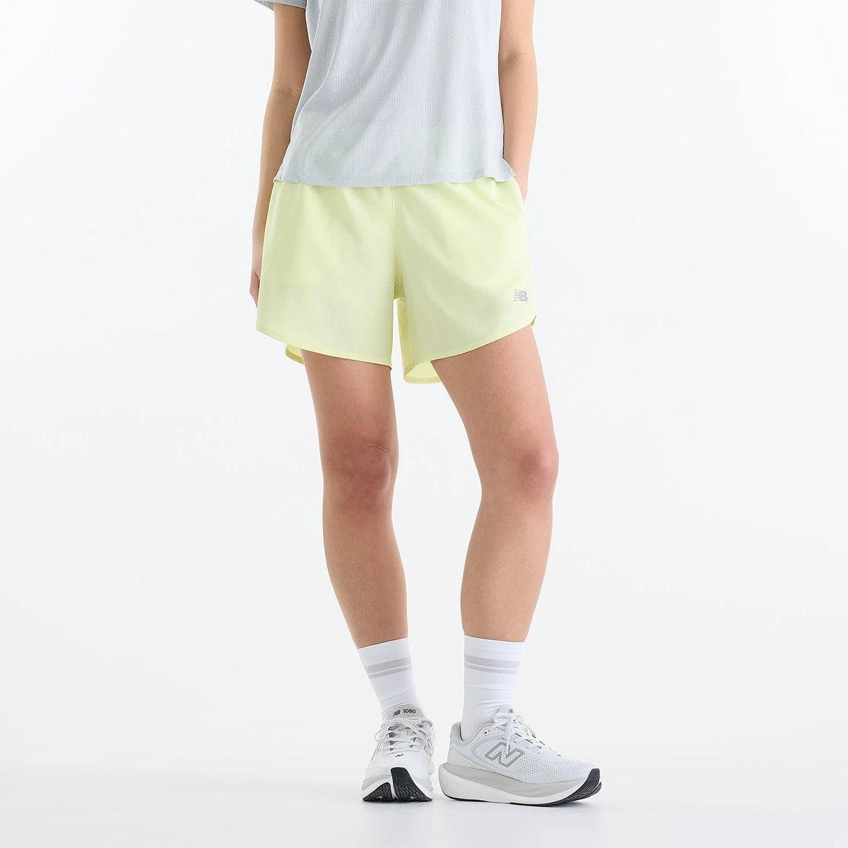 PANTALÓN CORTO NEW BALANCE MUJER SPORT ESSENTIALS 5IN