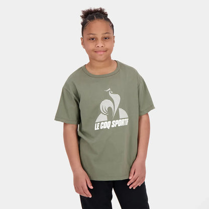 CAMISETA LE COQ SPORTIF JUNIOR GRÁFICA