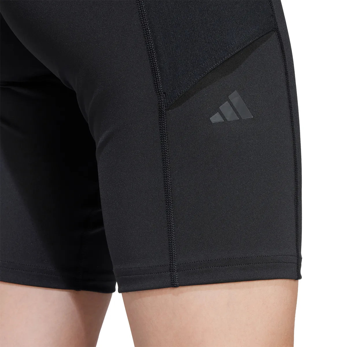 PANTALÓN CORTO ADIDAS MUJER MATCH TIGHT GAMESET