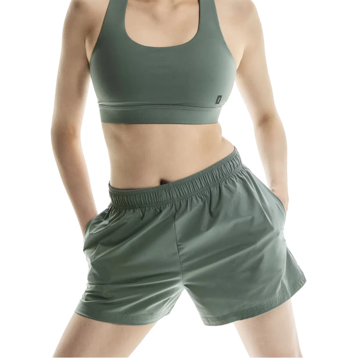 SHORT ON MUJER CORE