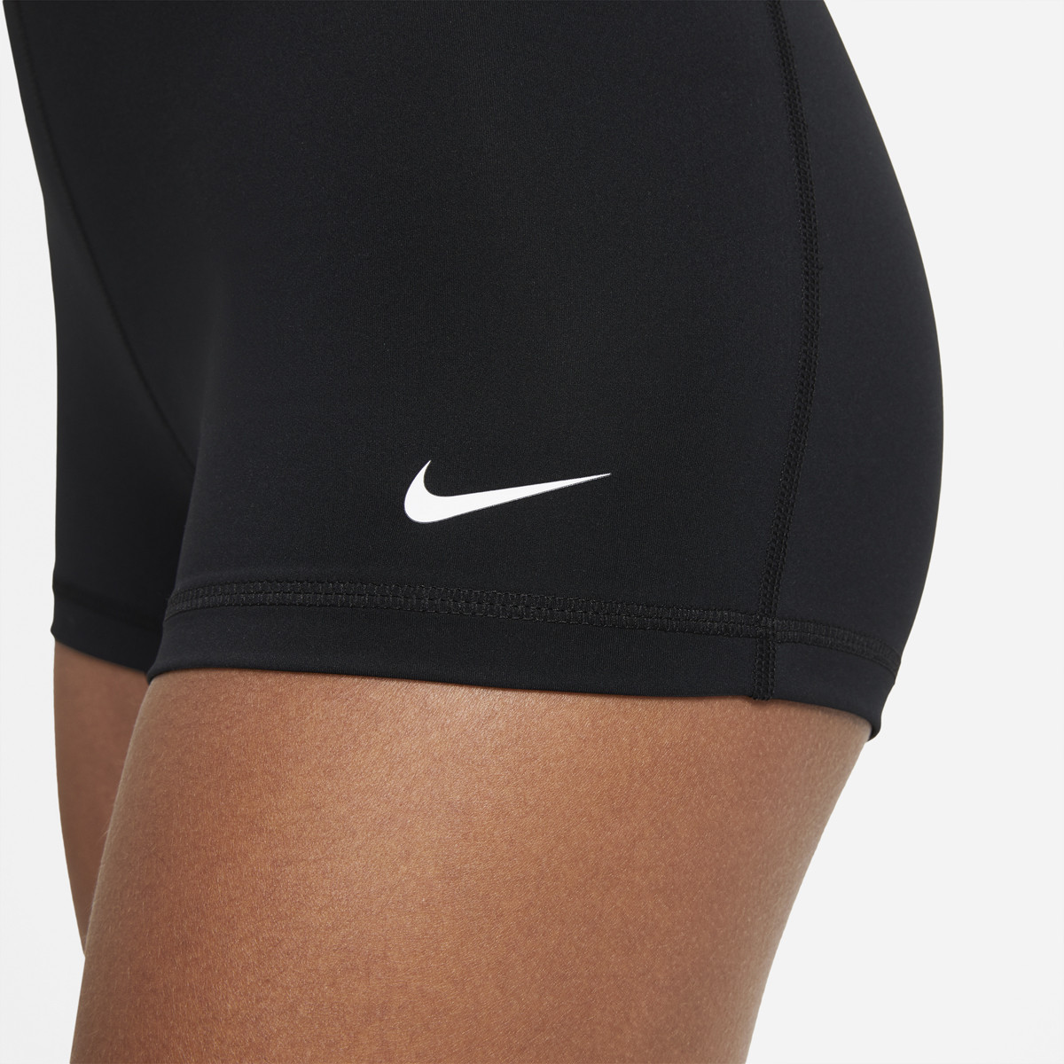 Pantalon nike mujer corto on sale